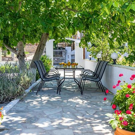 Casa Mia - 5 Min From Stafilos Beach Skopelos Exterior foto