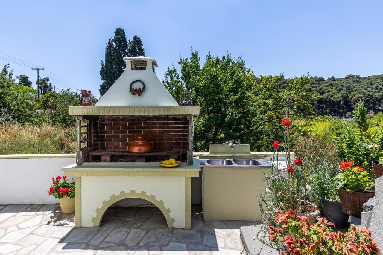 Casa Mia - 5 Min From Stafilos Beach Skopelos Exterior foto
